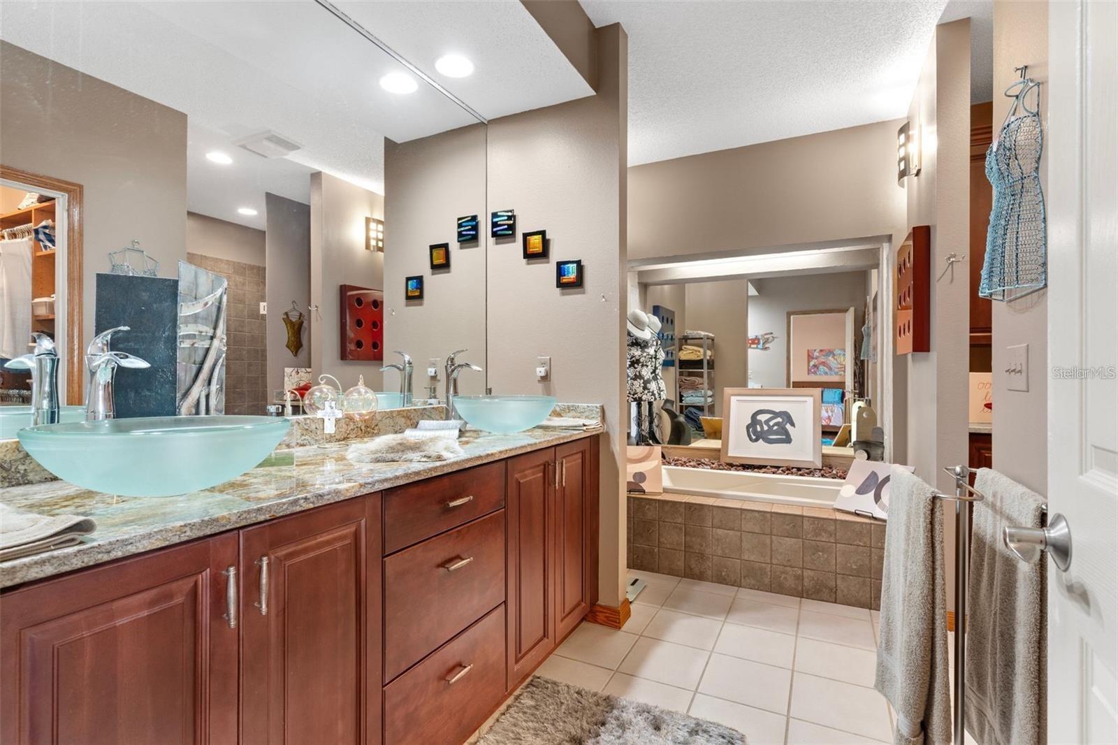 RIVER HARBOR WEST - Residential