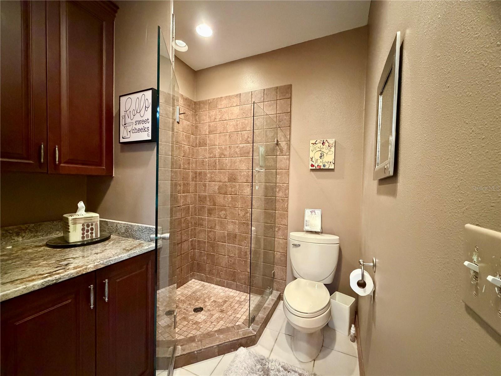 RIVER HARBOR WEST - Residential