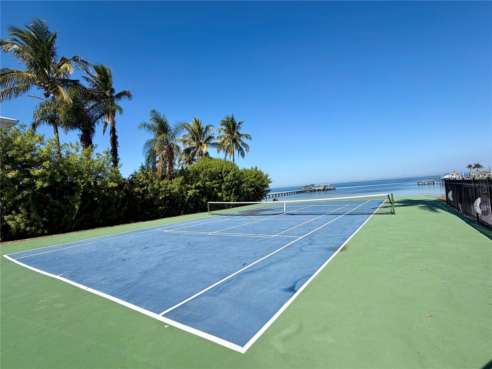 RIVER HARBOR WEST - Residential