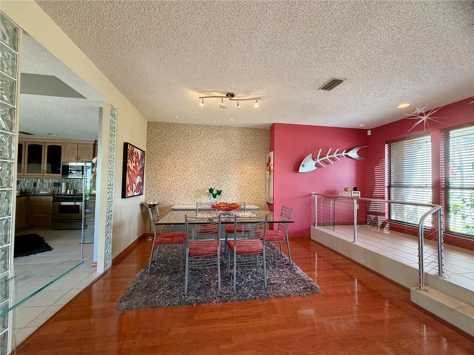 RIVER HARBOR WEST - Residential