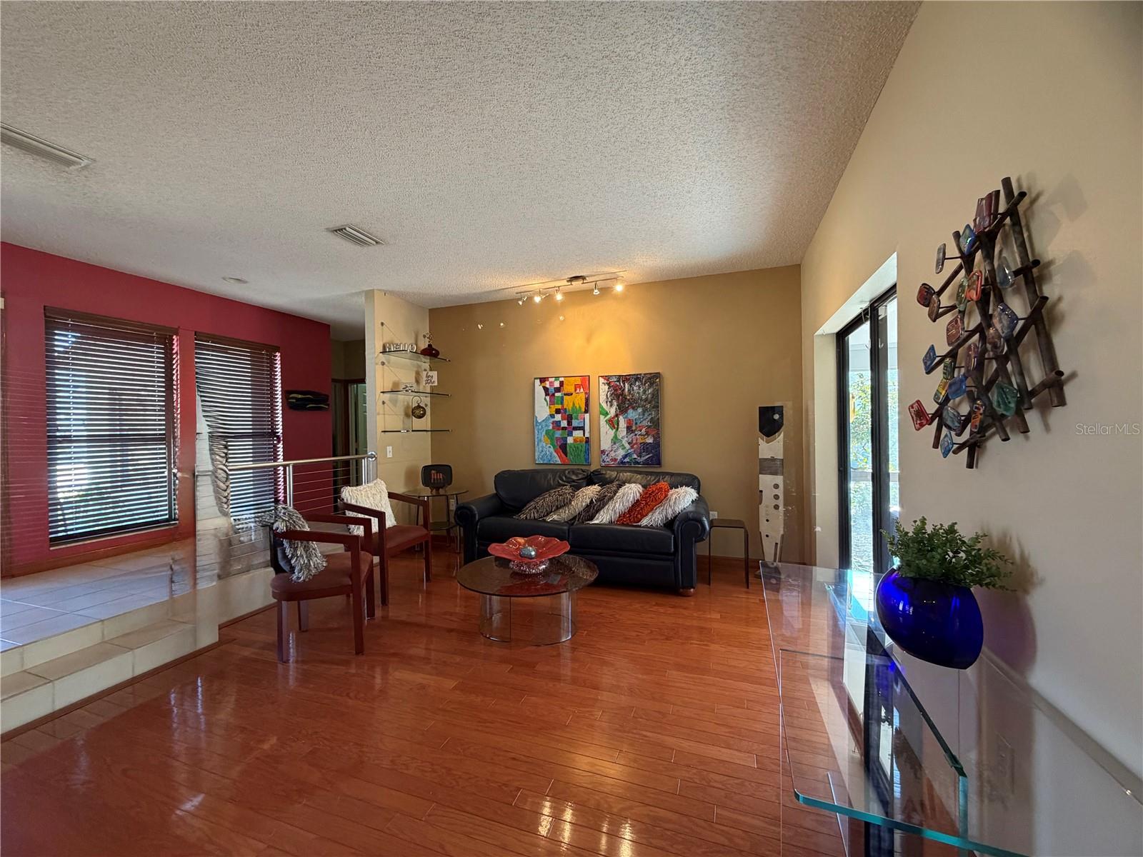 RIVER HARBOR WEST - Residential