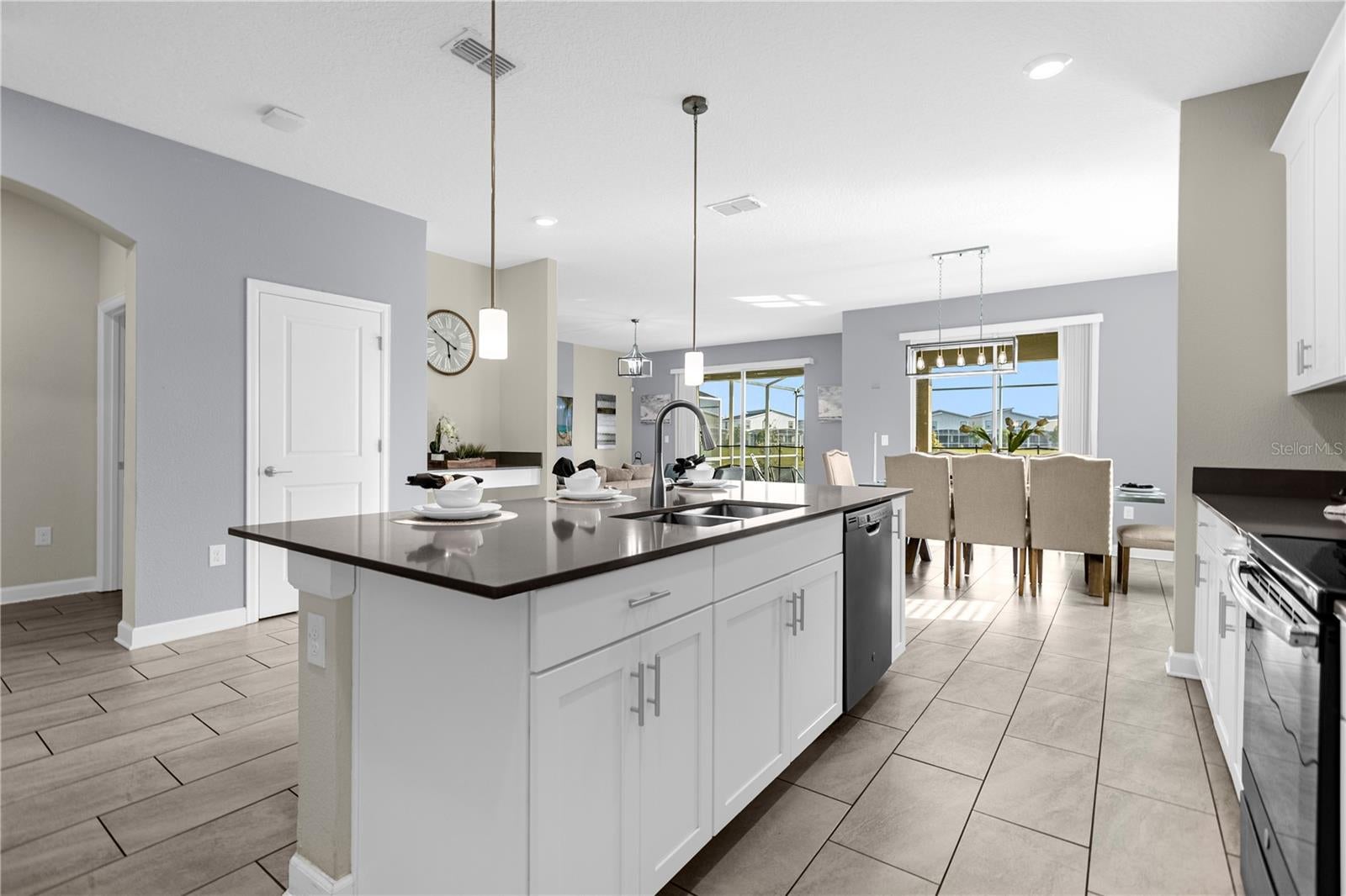 8950 CABOT CLIFFS DRIVE