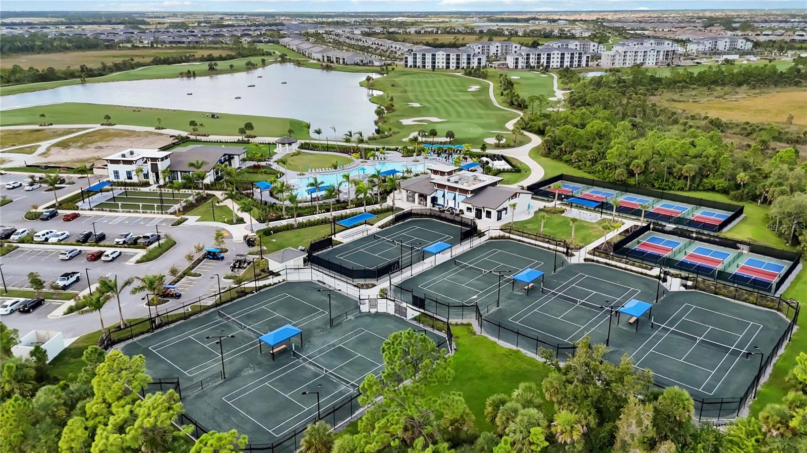 WELLEN PARK GOLF AND COUNTRY CLUB - Residential