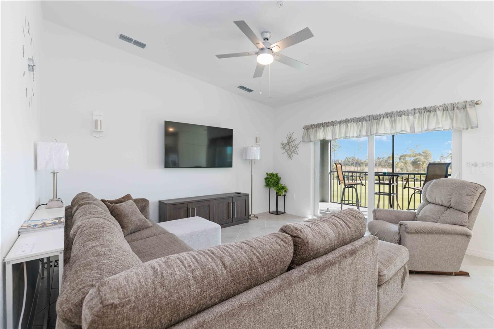 WELLEN PARK GOLF AND COUNTRY CLUB - Residential