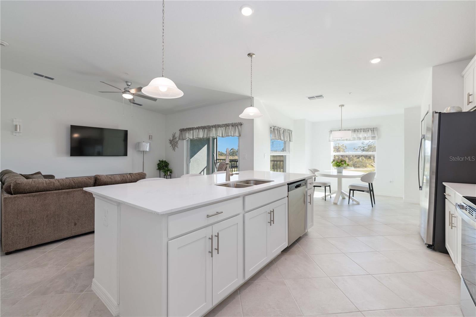 WELLEN PARK GOLF AND COUNTRY CLUB - Residential