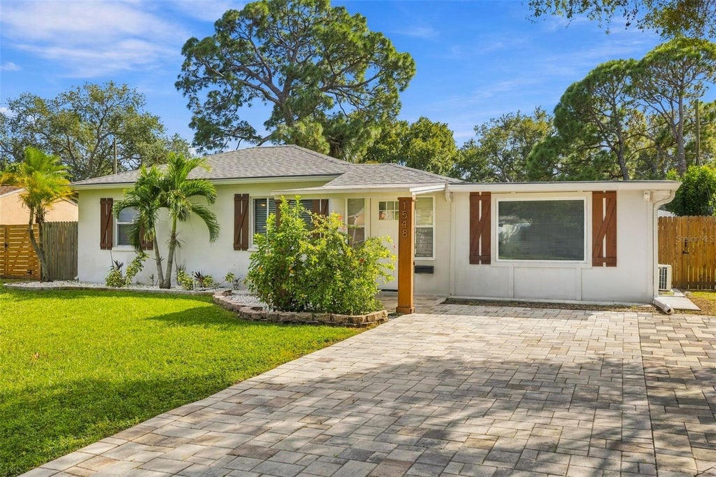 Photo of 1548 Canterbury Road N, St Petersburg, FL 33710 (MLS # TB8559953)