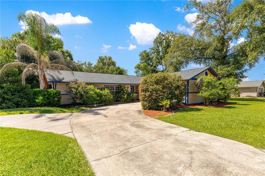 Photo of 2130 NE 10th Street, Ocala, FL 34470 (MLS # OM732259)
