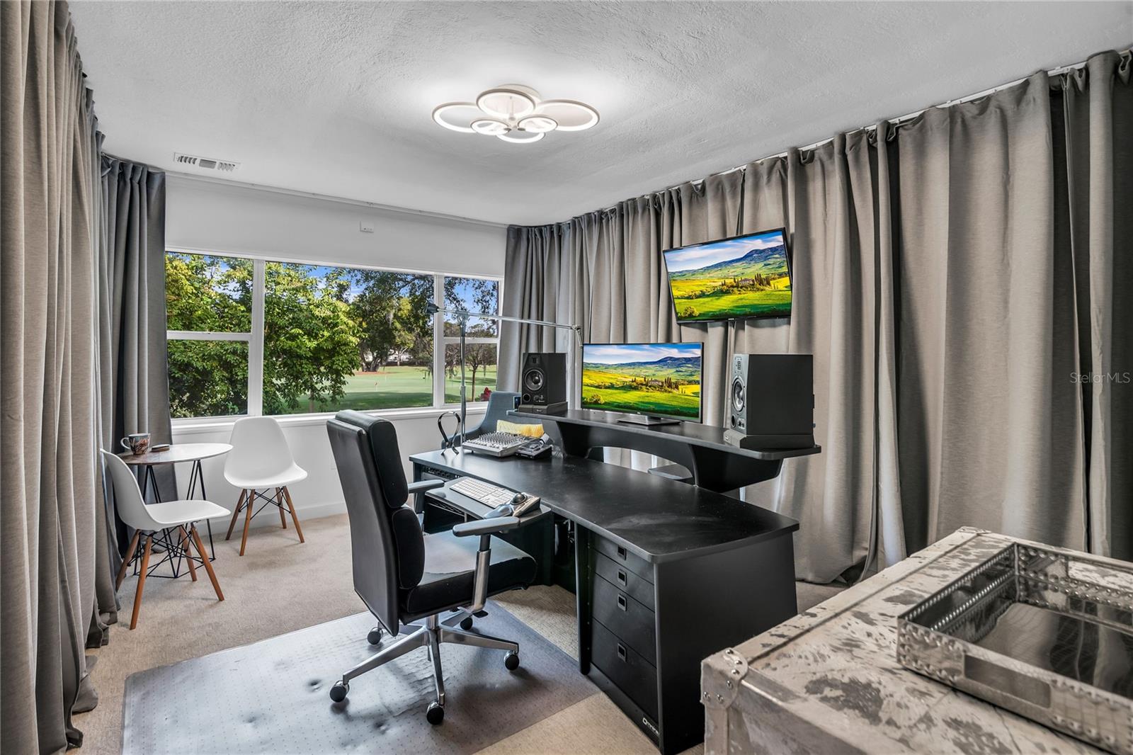 PARK AIRE CONDO - Residential