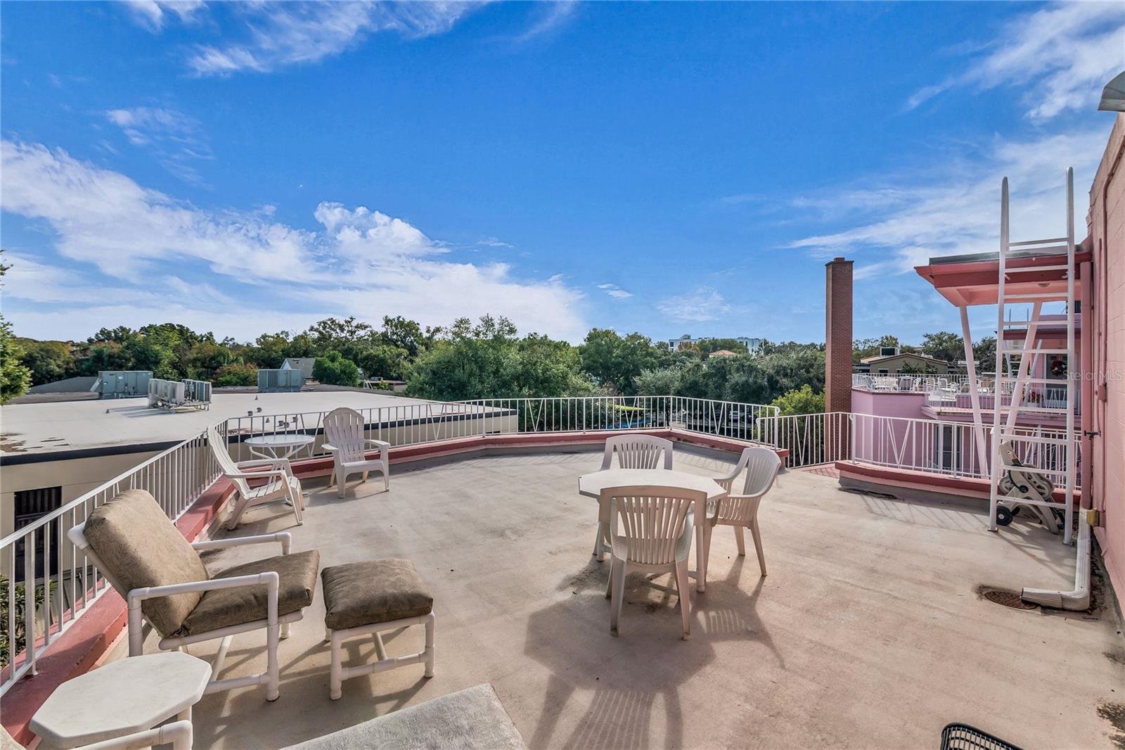 PARK AIRE CONDO - Residential