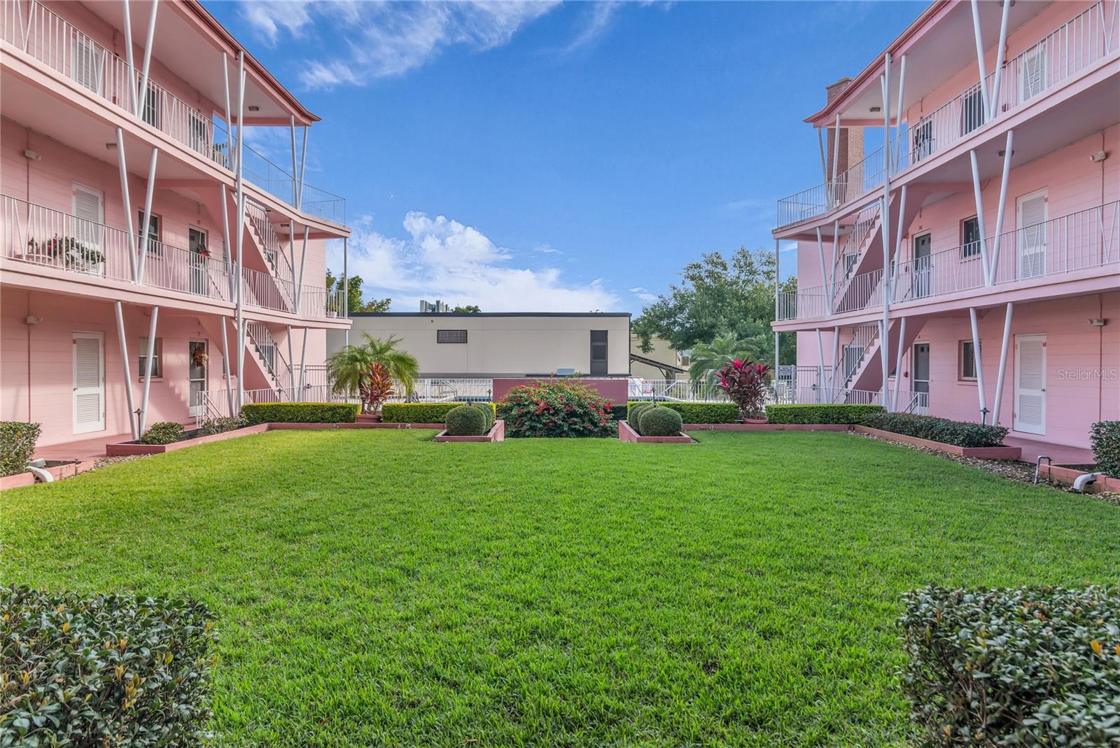 PARK AIRE CONDO - Residential