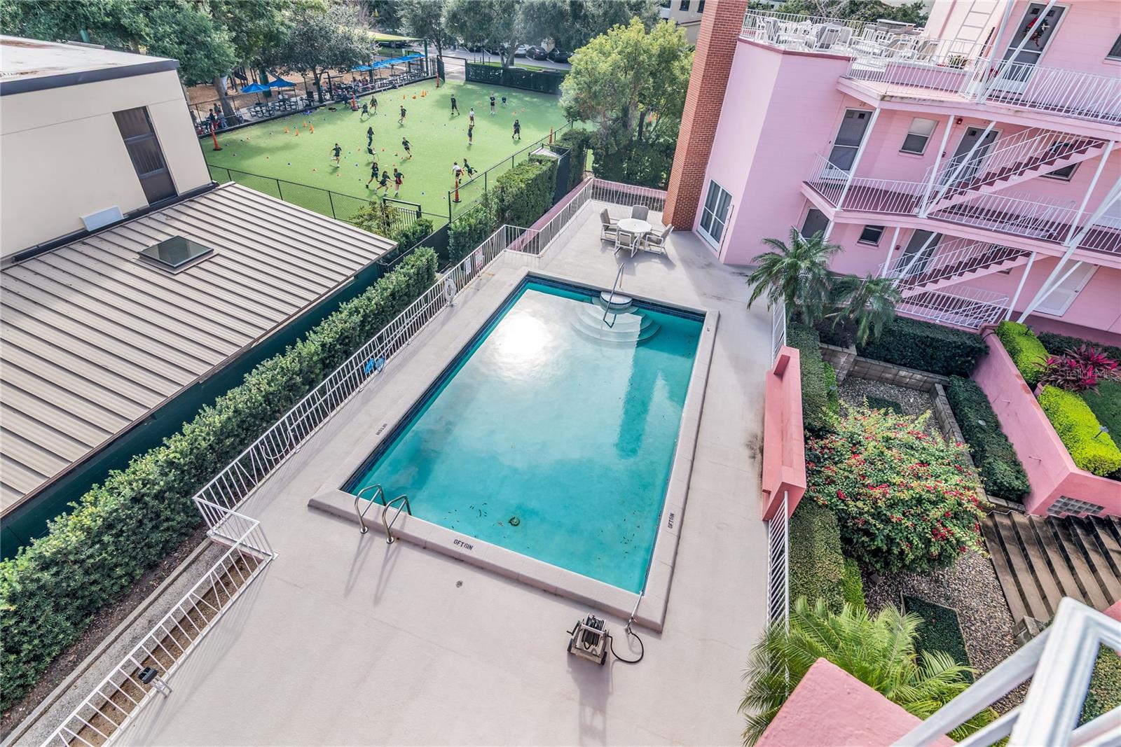 PARK AIRE CONDO - Residential