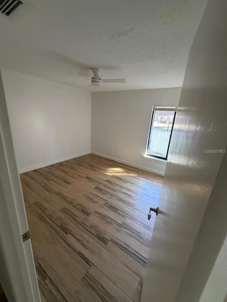 SPANISH OAKS - Residential