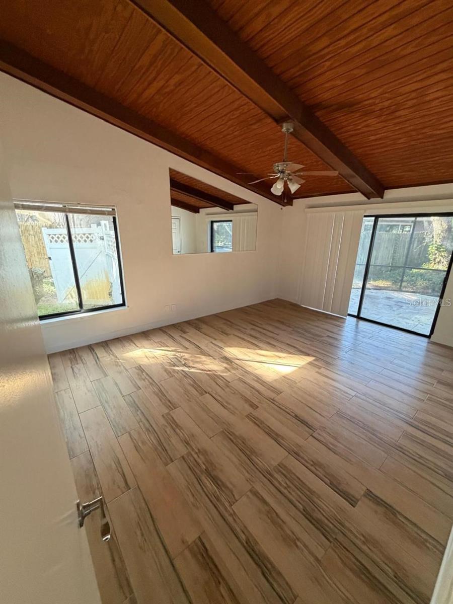 SPANISH OAKS - Residential