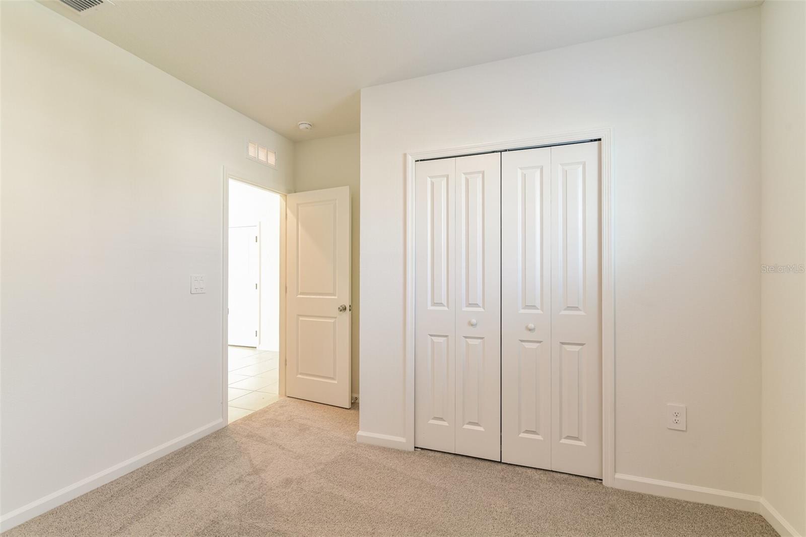 CROSSWINDS EAST PH 1 - Residential Lease