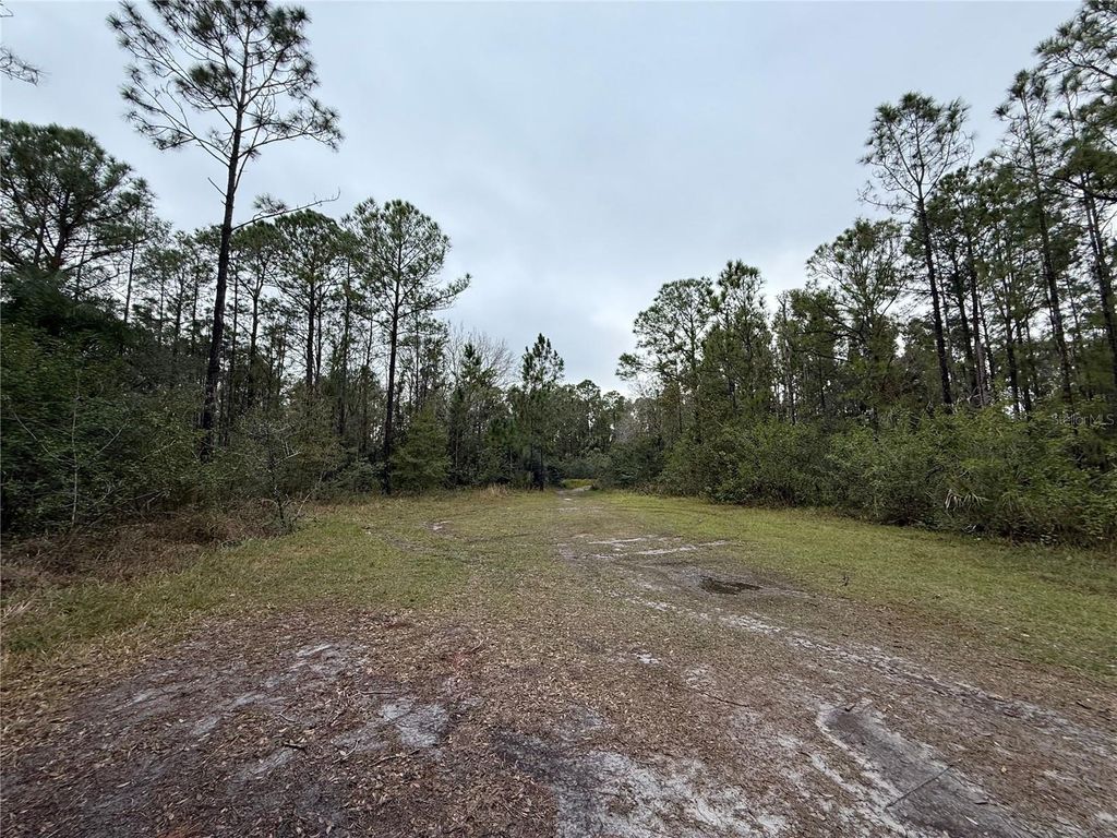 Photo of 1012 Indian Lake Drive #7, Indian Lake Estates, FL 33855 (MLS # O6241846)