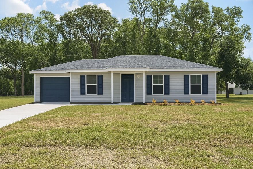 This home has a split floor plan with cathedral ceiling in the living room, dining and kitchen area which makes the area feel very open. The master bedroom and bath is on the garage side of home to provide privacy. This 3 bedroom 2 bath home is located in OCALA PARK ESTATES just minutes away from the WORLD EQUESTRIAN CENTER. This is a must see!