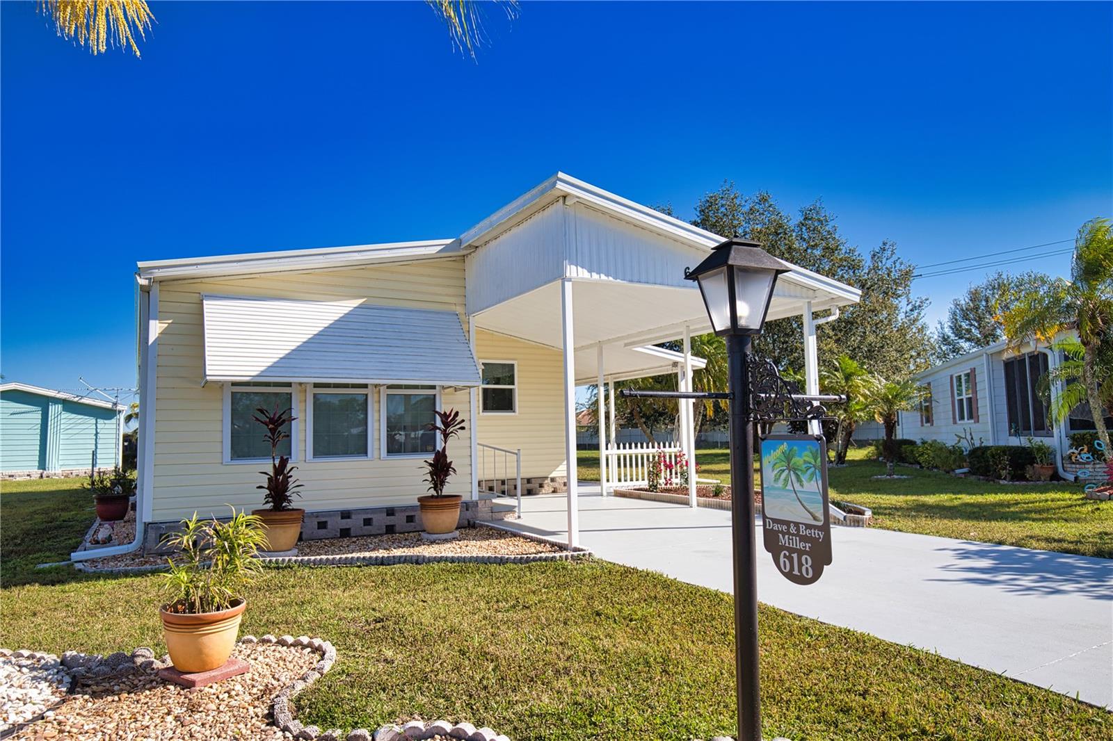 LA CASA MHP CO-OP - Residential