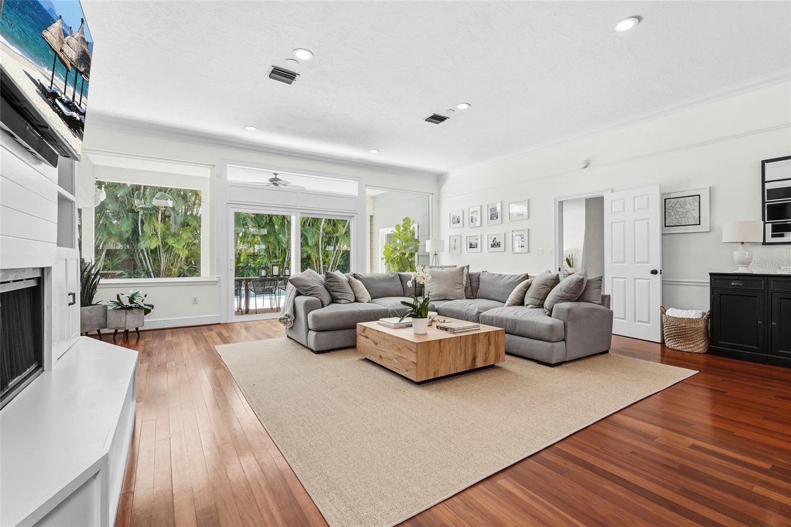 DESOTA PARK - Residential