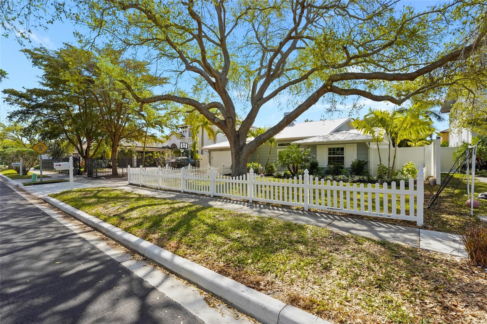 DESOTA PARK - Residential