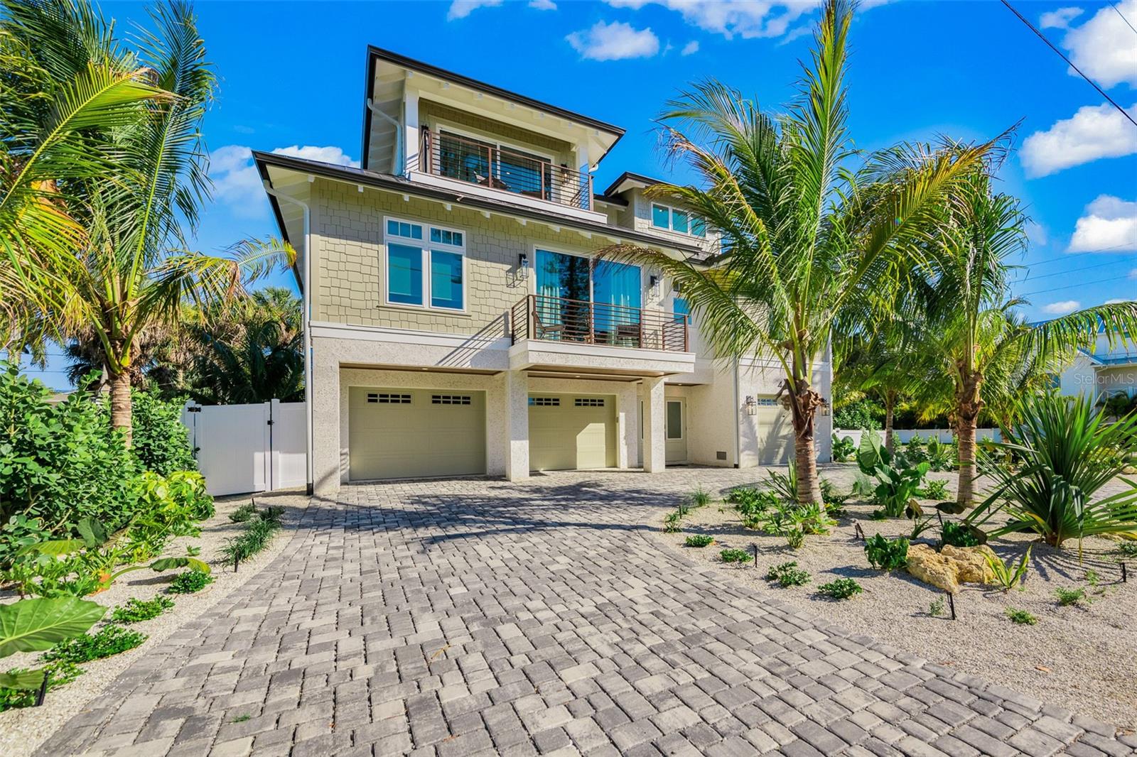 BAY PALMS ADD - Residential