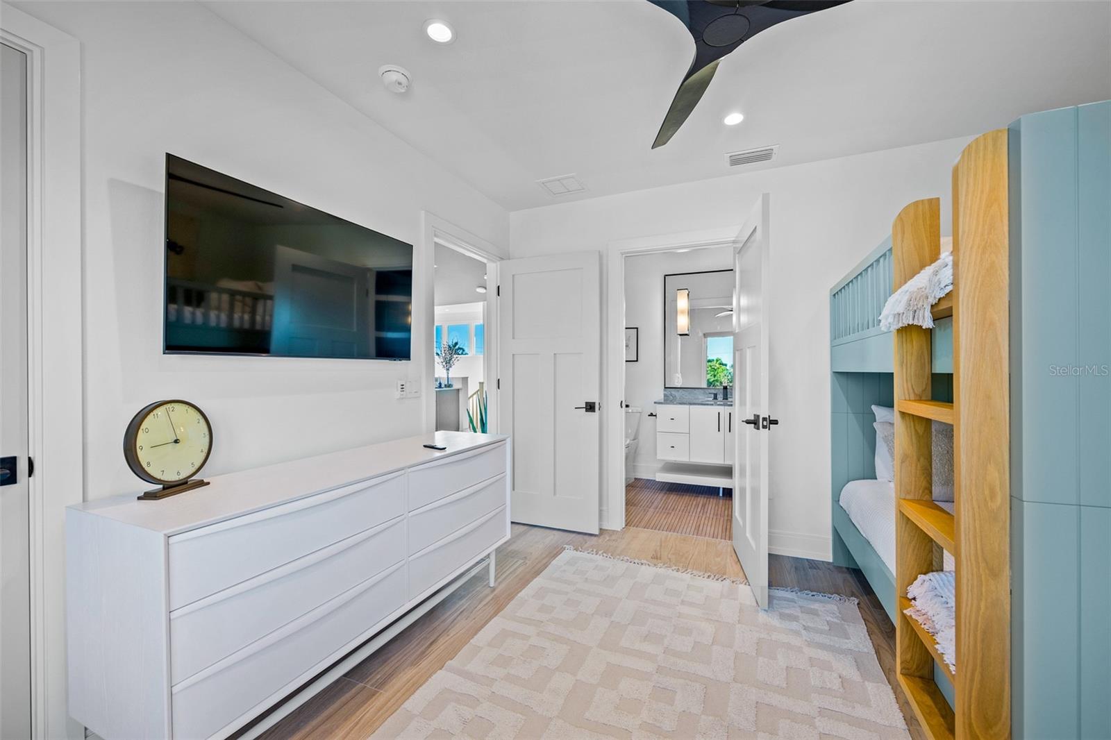 BAY PALMS ADD - Residential