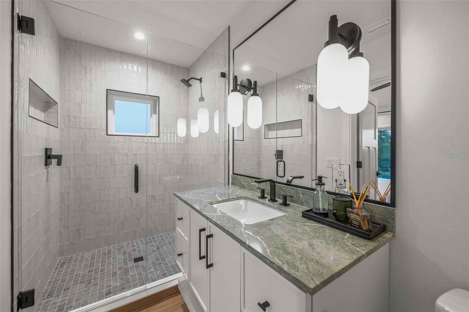 BAY PALMS ADD - Residential