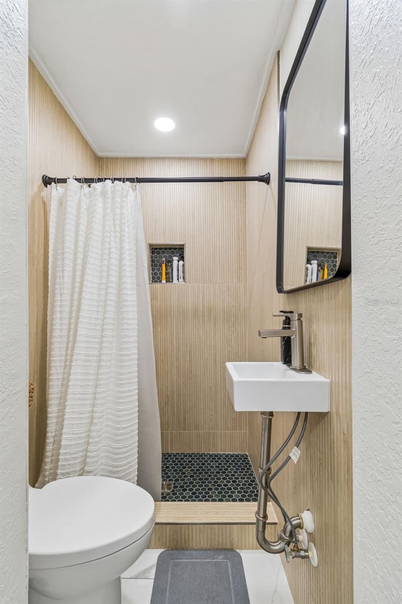 ROLLINS SUB - Residential