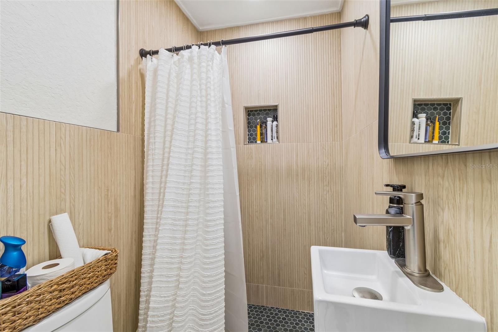 ROLLINS SUB - Residential