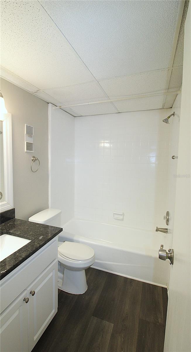 PHILLIPPE PARK REARRANGEMENT - Residential Lease