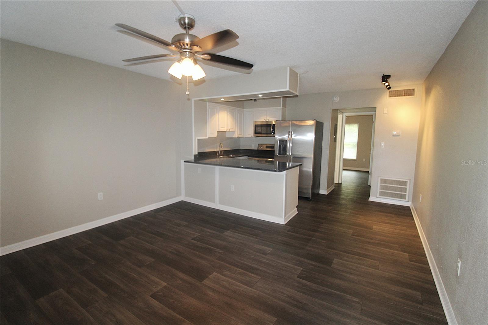 PHILLIPPE PARK REARRANGEMENT - Residential Lease