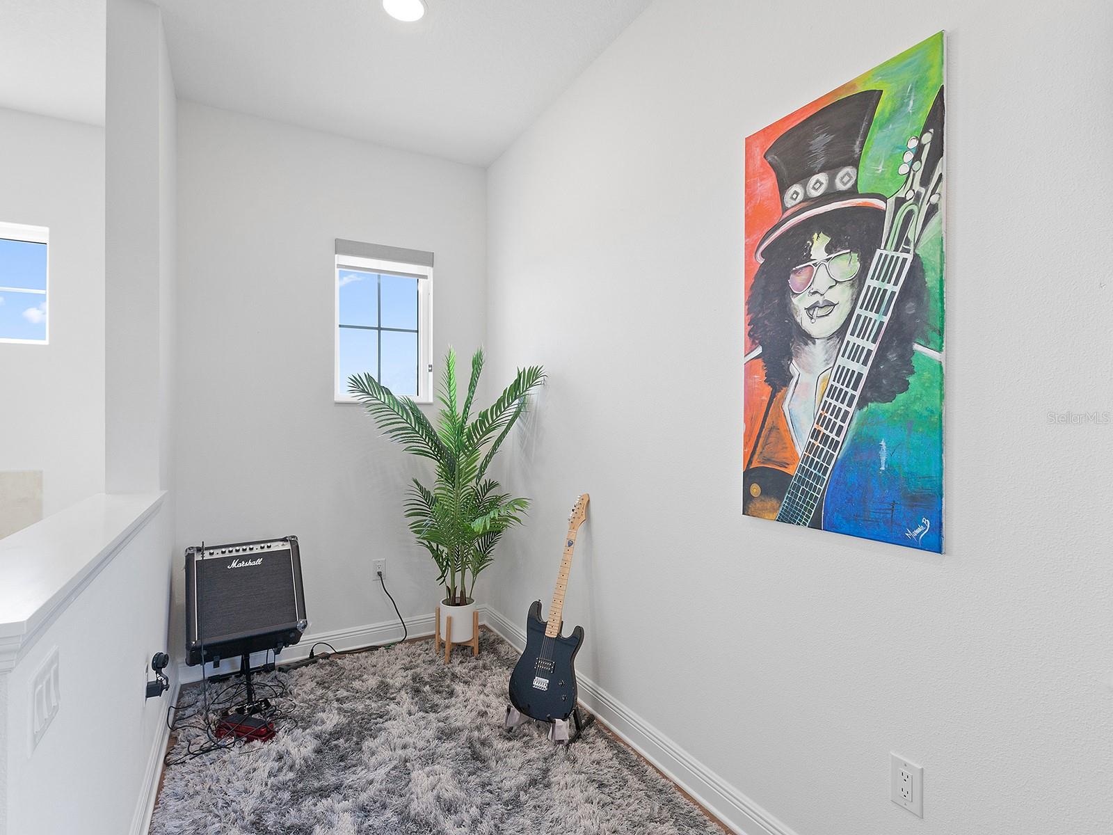 LAKEHOUSE COVE AT WATERSIDE - Residential