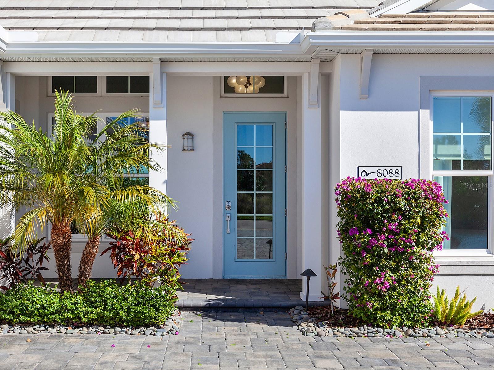 LAKEHOUSE COVE AT WATERSIDE - Residential