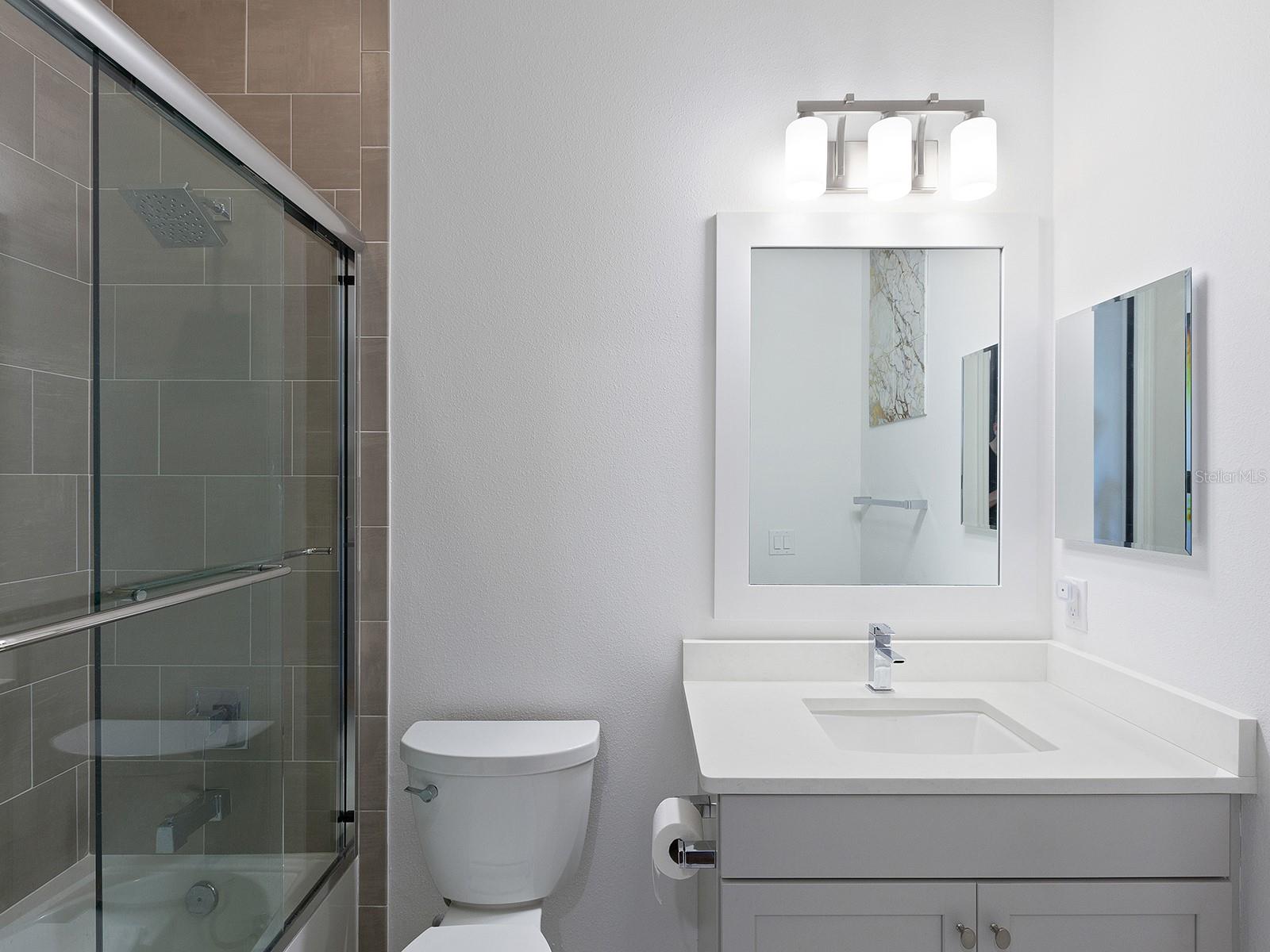 LAKEHOUSE COVE AT WATERSIDE - Residential