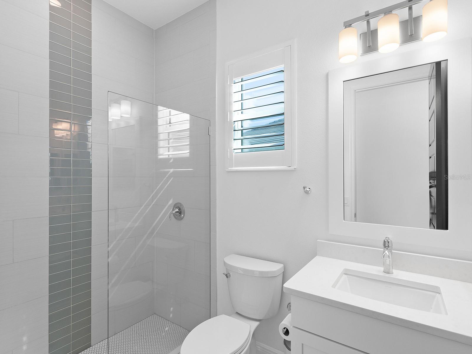 LAKEHOUSE COVE AT WATERSIDE - Residential