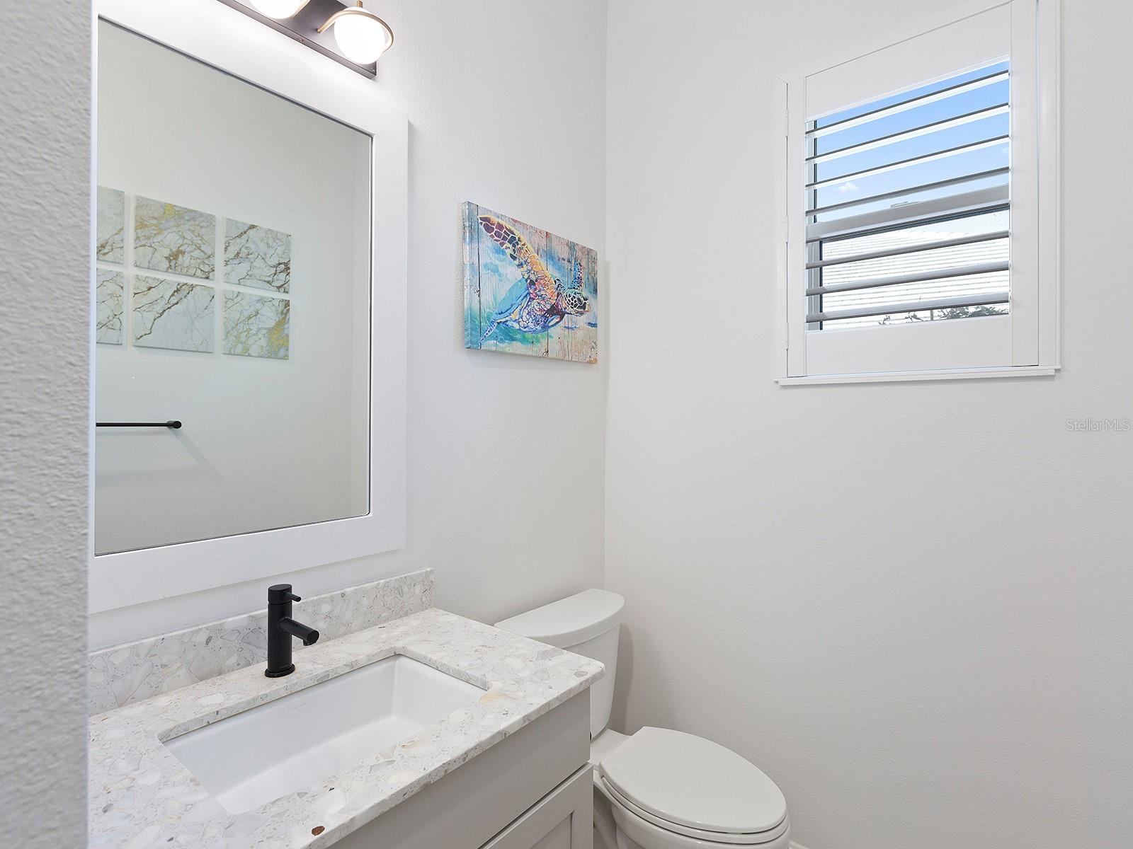 LAKEHOUSE COVE AT WATERSIDE - Residential