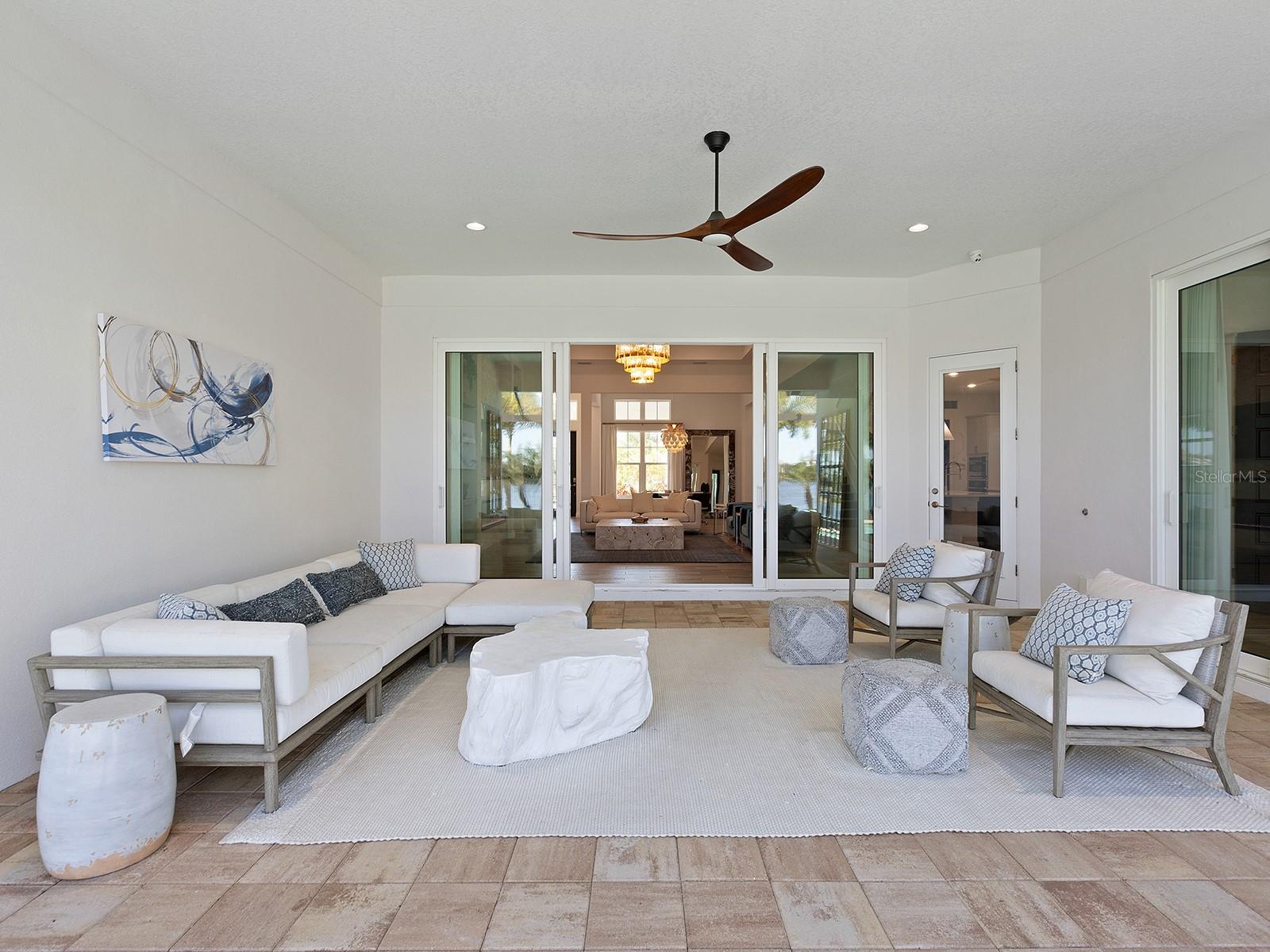 LAKEHOUSE COVE AT WATERSIDE - Residential