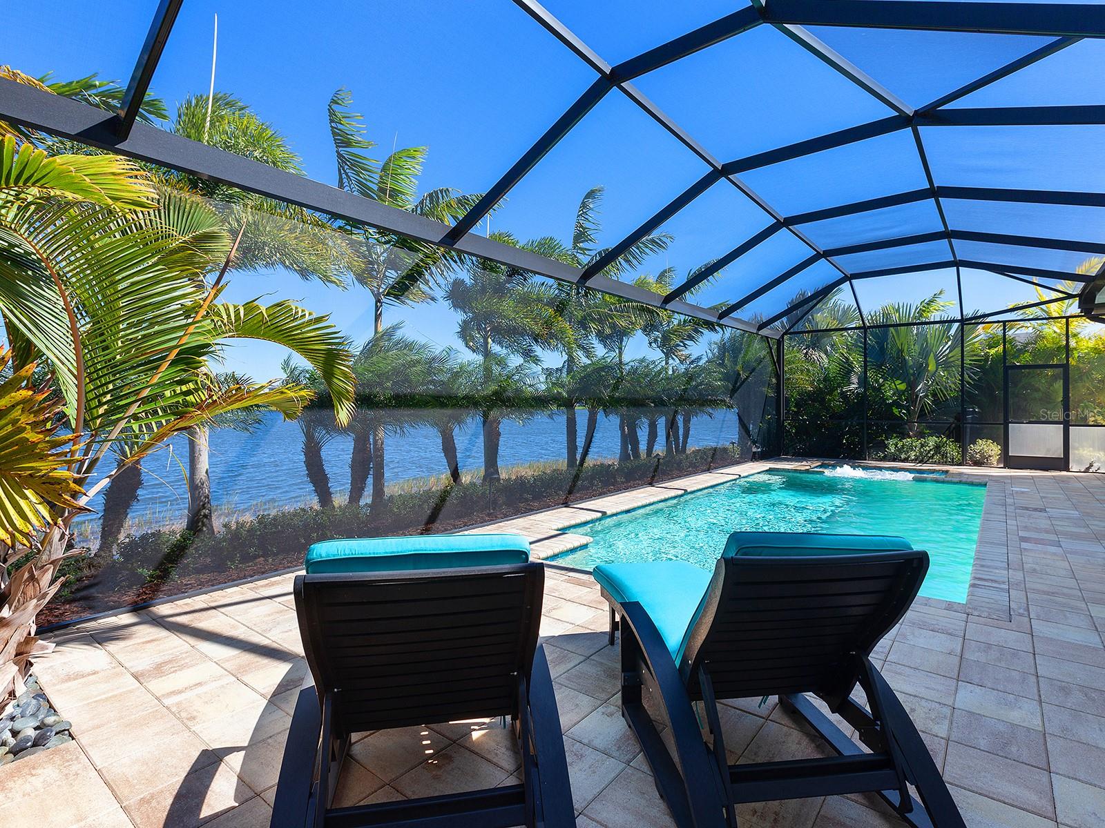 LAKEHOUSE COVE AT WATERSIDE - Residential