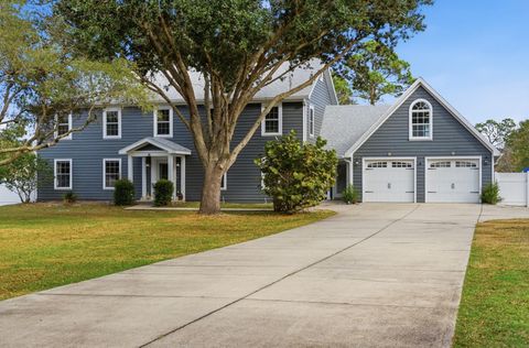 Photo of 5743 Sweetwater Boulevard, Port Orange, FL 32127 (MLS # V4946565)