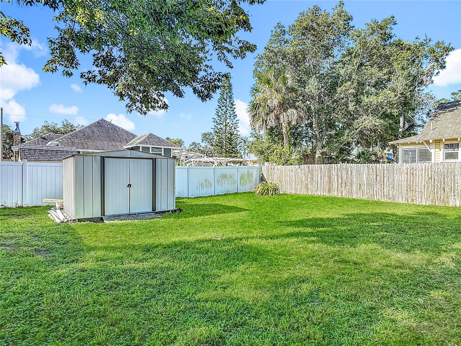 ROGERS & TAYLOR - Residential