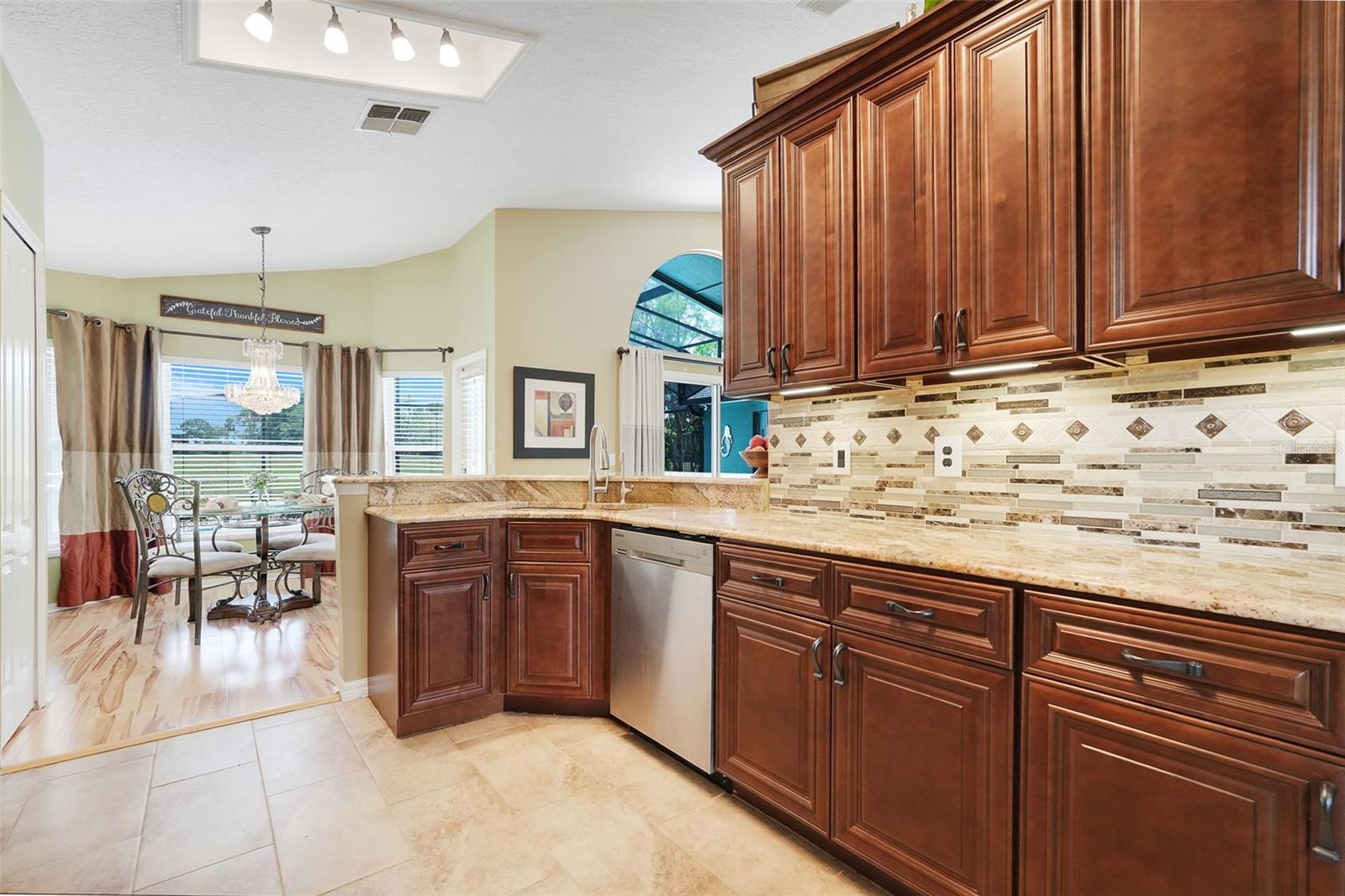 HUNTERS CREEK TR 115 PH 02 - Residential