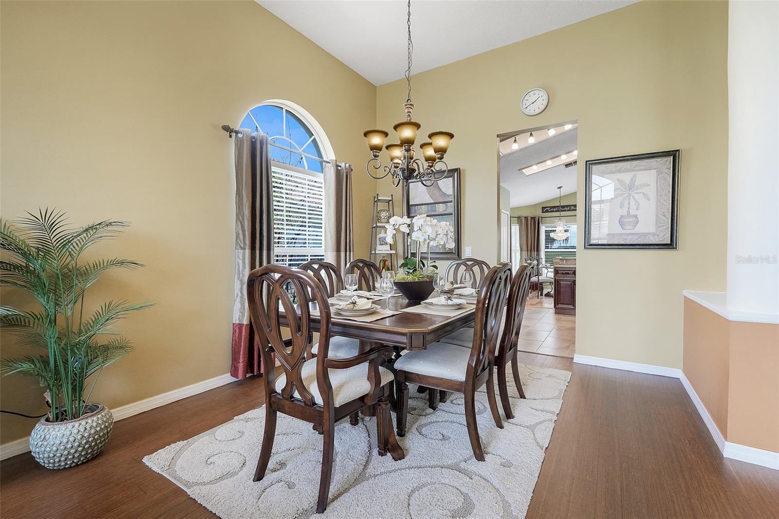 HUNTERS CREEK TR 115 PH 02 - Residential