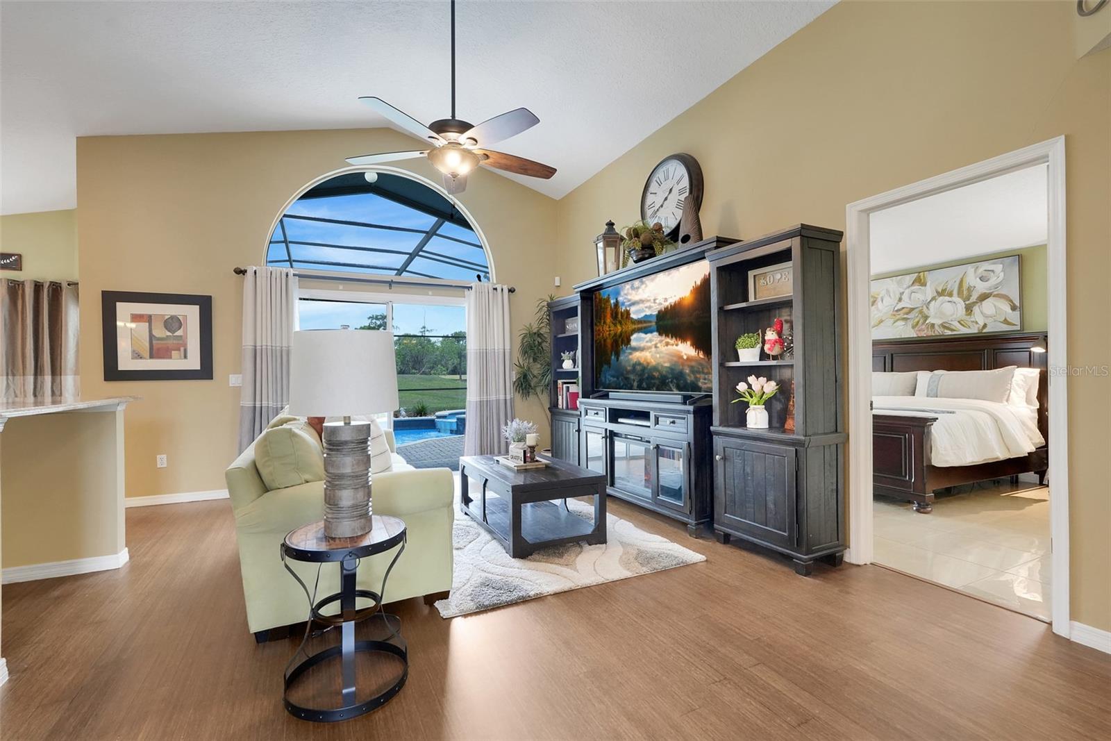 HUNTERS CREEK TR 115 PH 02 - Residential