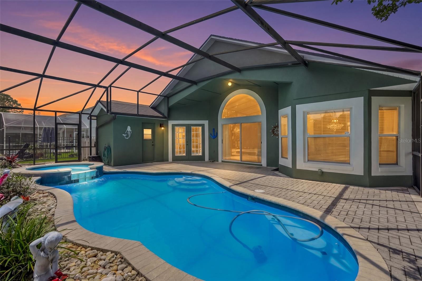 HUNTERS CREEK TR 115 PH 02 - Residential