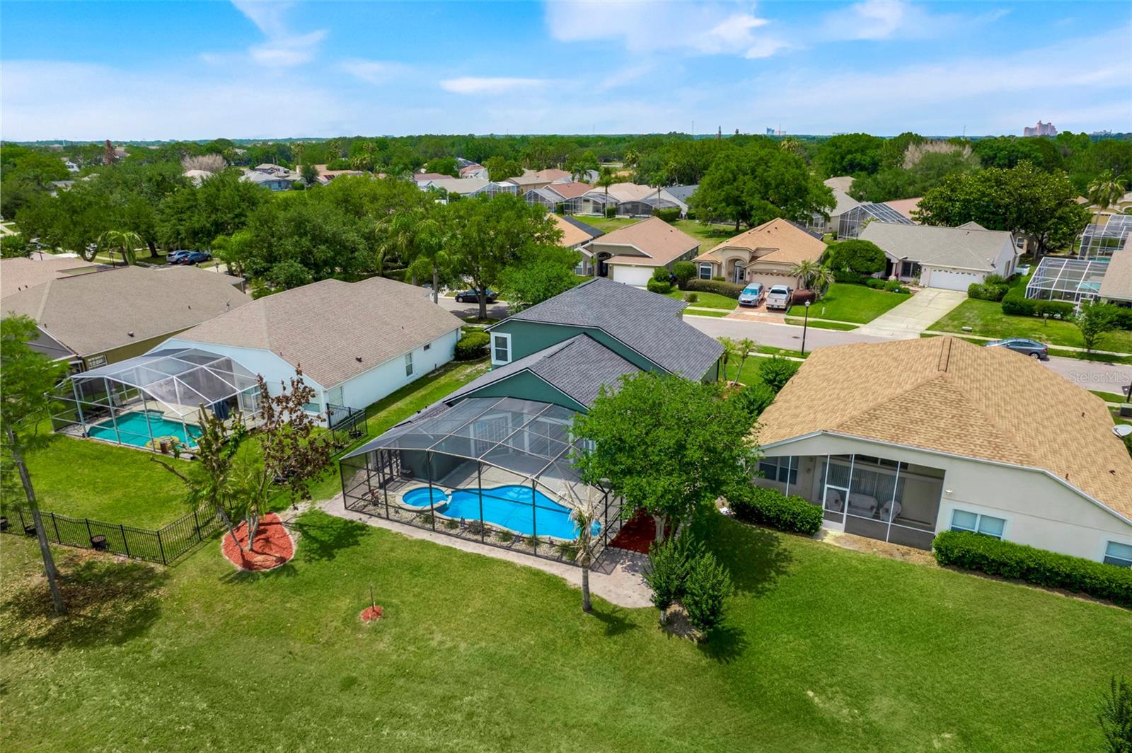 HUNTERS CREEK TR 115 PH 02 - Residential