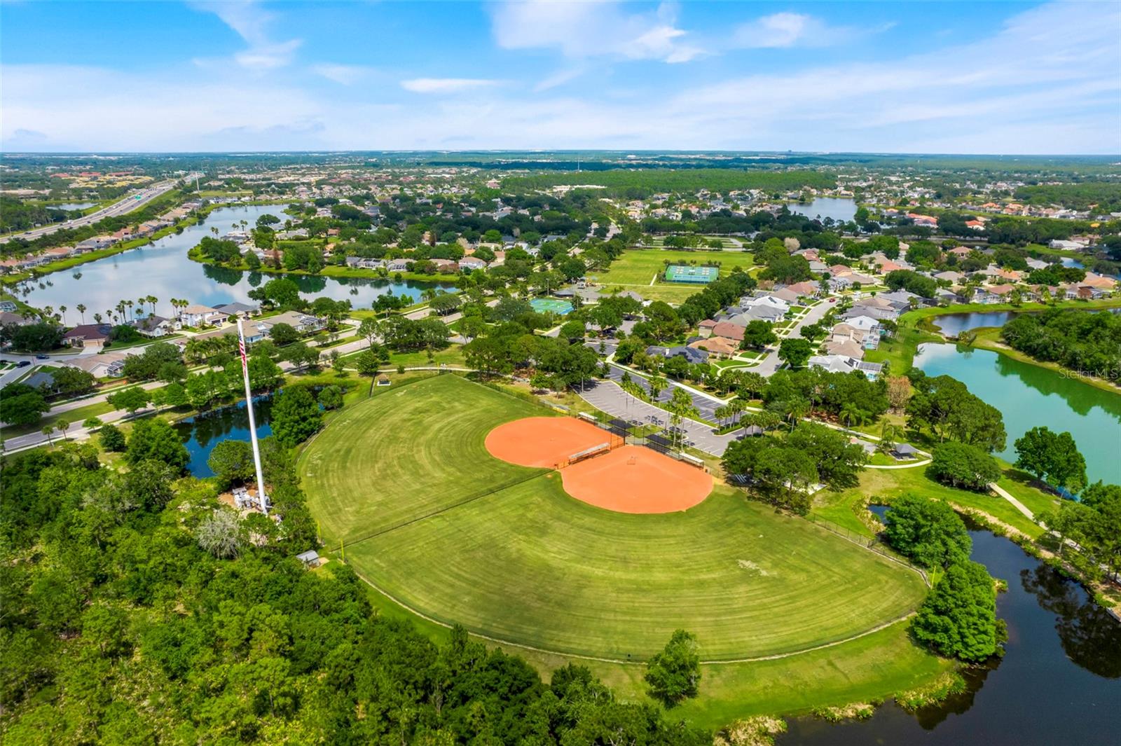 HUNTERS CREEK TR 115 PH 02 - Residential