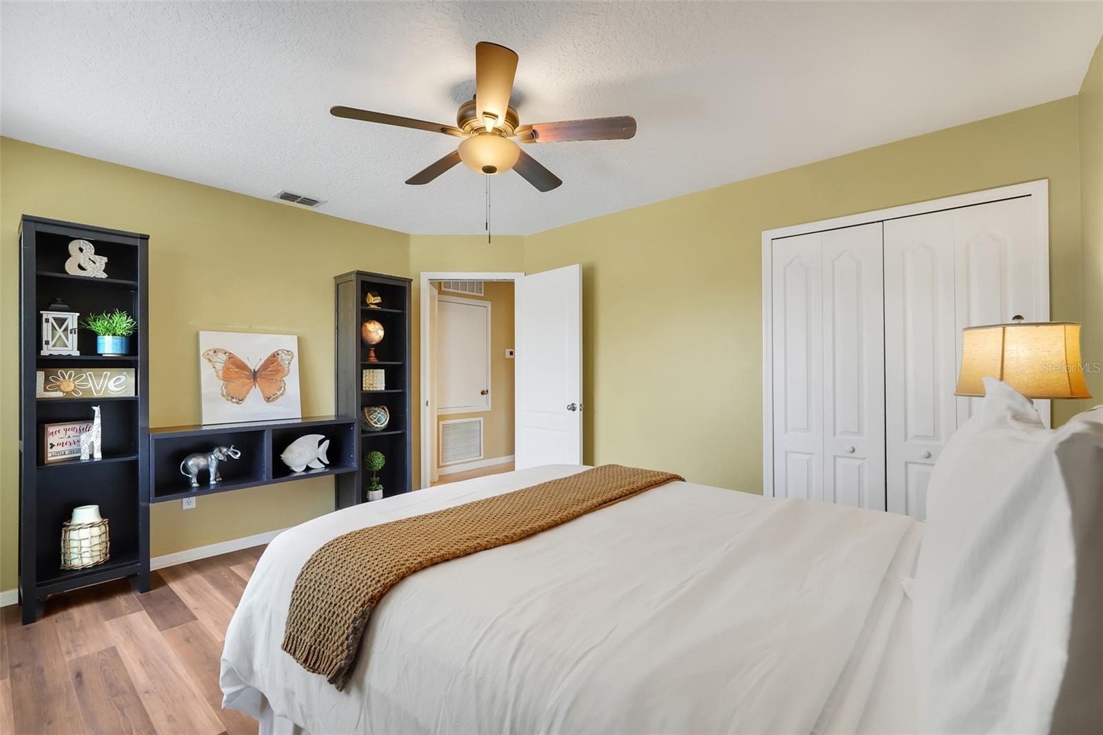 HUNTERS CREEK TR 115 PH 02 - Residential