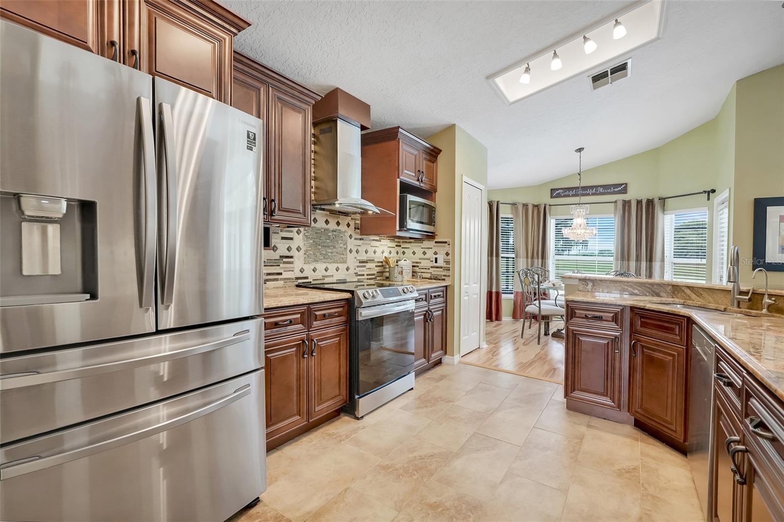 HUNTERS CREEK TR 115 PH 02 - Residential