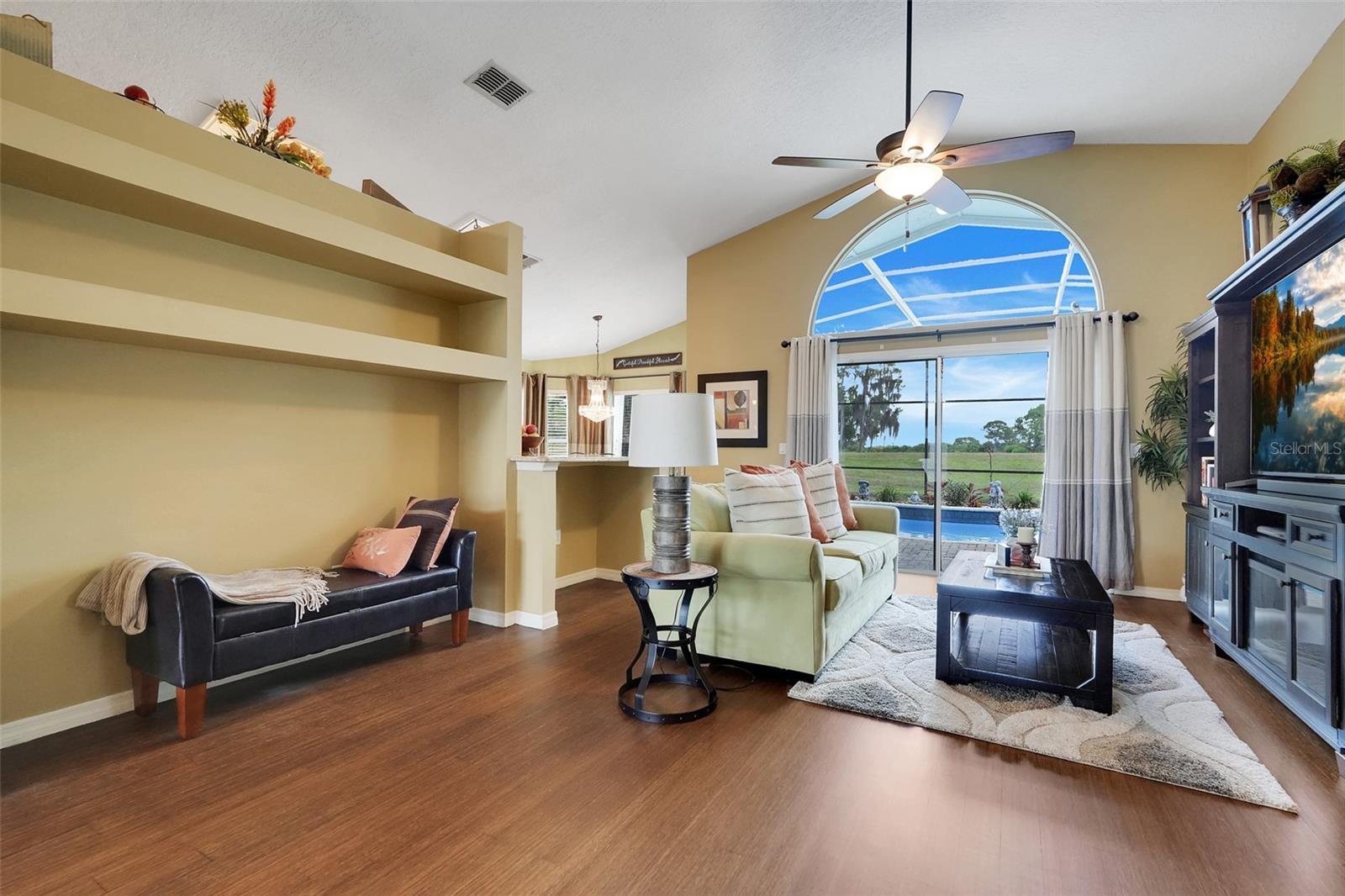 HUNTERS CREEK TR 115 PH 02 - Residential