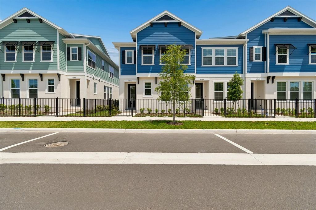 Photo of 4341 Roush Avenue, Orlando, FL 32803 (MLS # TB8506998)