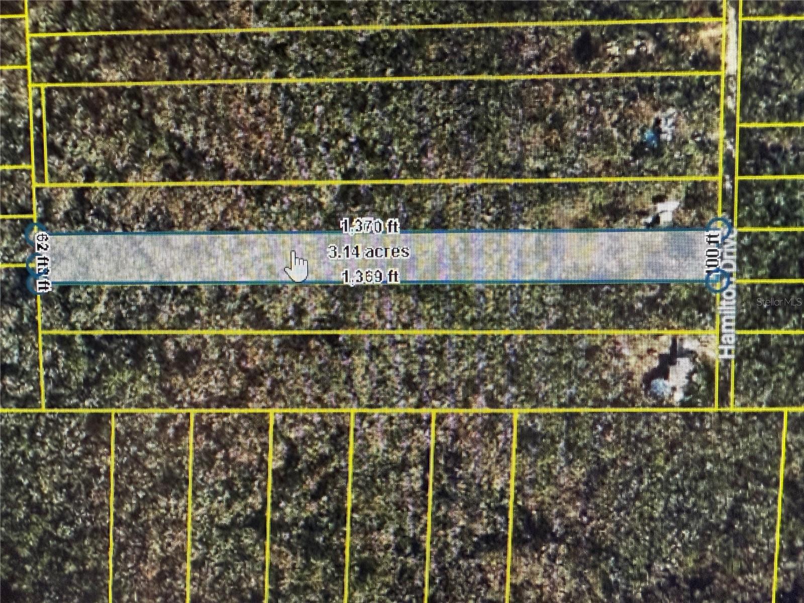 Available for sale 3.14 acres lot located in SEAWARD PLANTATION. No HOA, lot dimension 100'W x 1,369'L, zoning A-2/FARMLAND RURAL. The Econlockhatchee River runs through the very back of the property. Convenient to SR-50/Colonial Dr. & SR-419/Chuluota Rd., East River High, Waterford Lakes Town Center, UCF, Research Park, about 30 minutes' drive to Downtown Orlando, MCO/Orlando International Airport, Lake Nona Medical City, Kennedy Space Center, Titusville or Cocoa Beach.